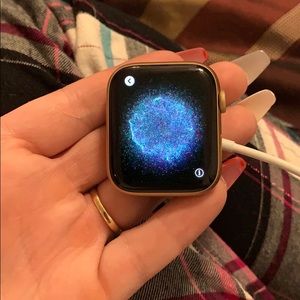 Apple Watch 5 series 44mm aluminum GPS.